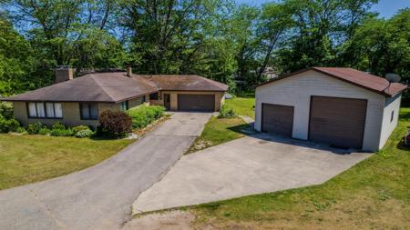 219 Lakeview Drive