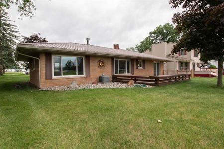 415 Twin Lake