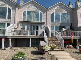 1710 CASTLEVIEW COURT