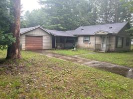 116 Oak Grove