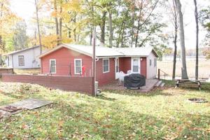 5135 Pointview Dr