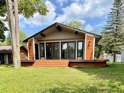 3331 Lakeshore Drive