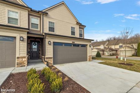 11371 Iziks Way