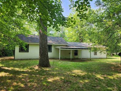 6176 Shadowbrook
