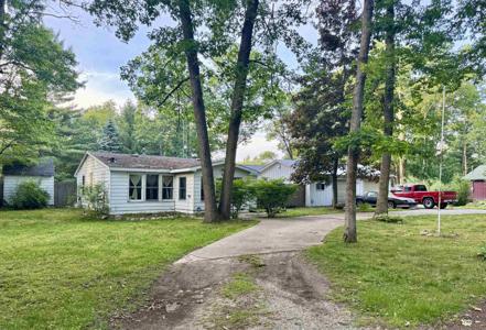 907 Hammond Road
