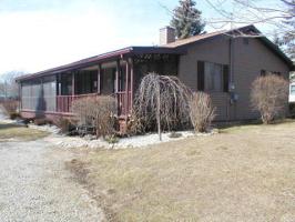 418 LAUREL DRIVE
