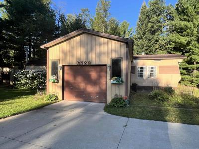3329 Oak Leaf Drive
