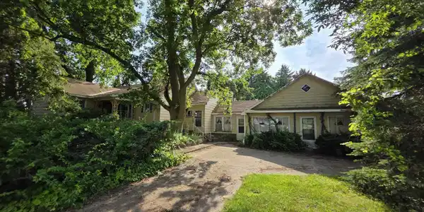 27 N Grout Road