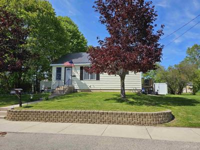 628 Manistique Avenue