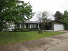 204 LAKEVIEW COURT