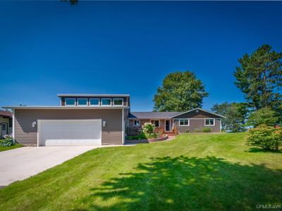 737 Lakewood Lane