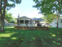 725 LAKESHORE DRIVE
