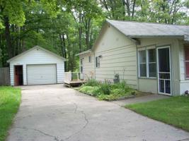 1268 N Clare
