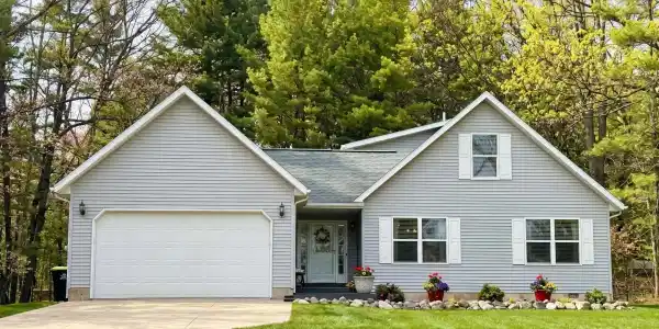 5019 Kings Way
