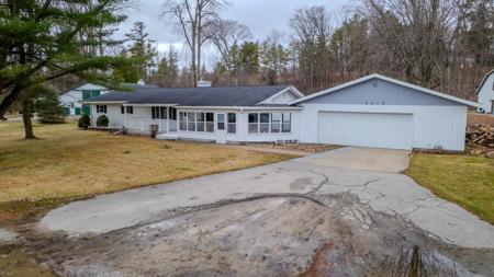 2216 Douglas Drive
