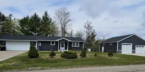 1990 Huntington Circle