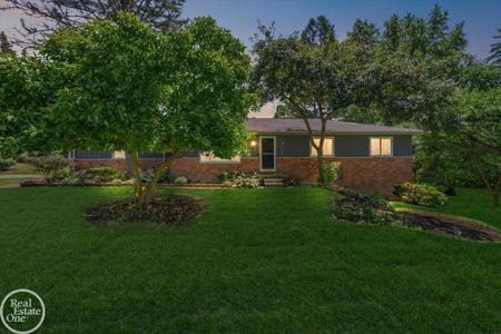 3910 Lake Oakland Shores Drive