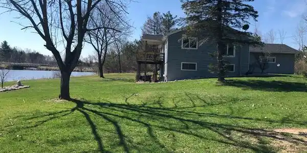3757 LAKESHORE