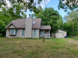 6656 Cedarhurst Dr