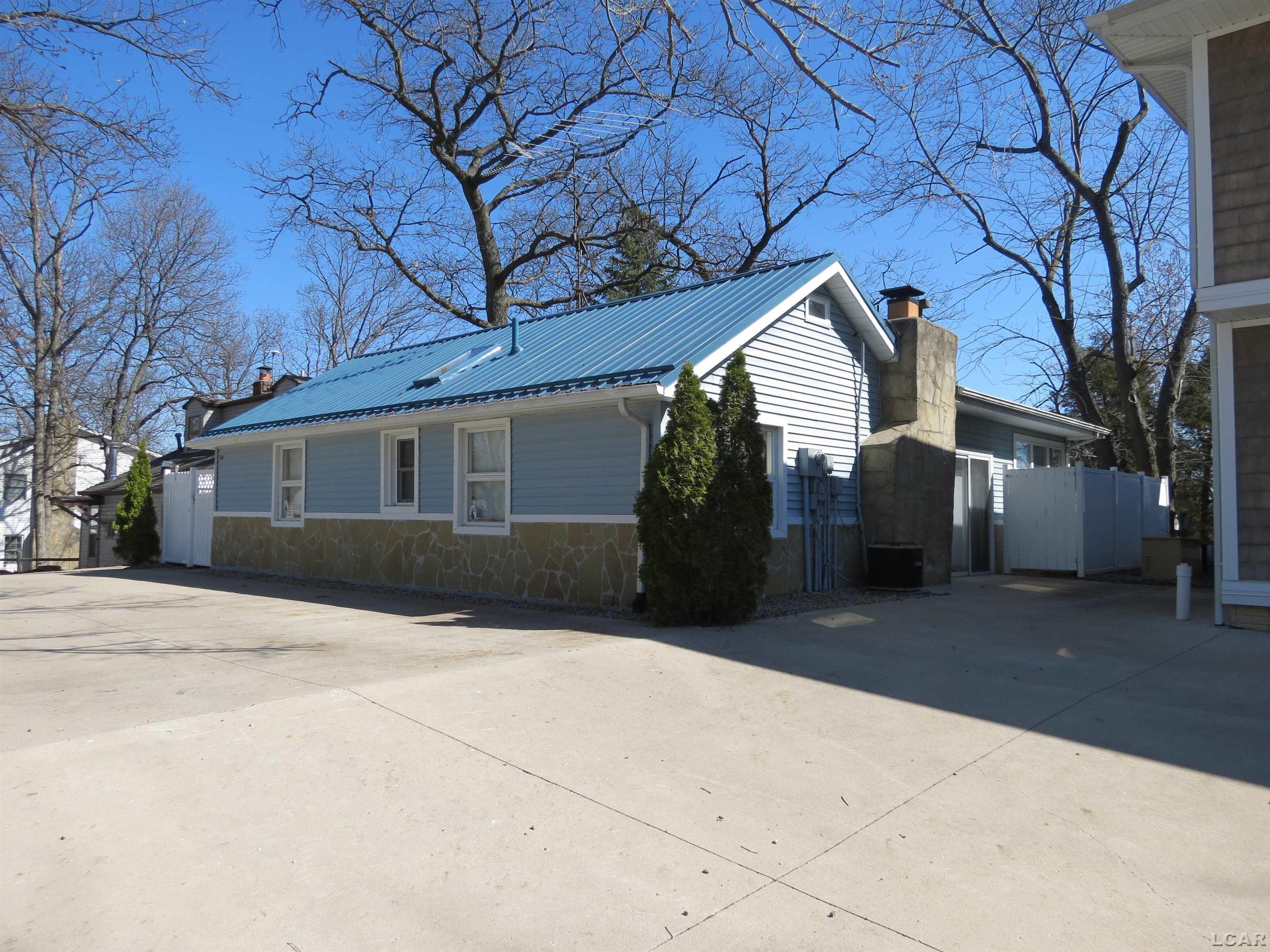 Image 3: 6000 Rays Dr.