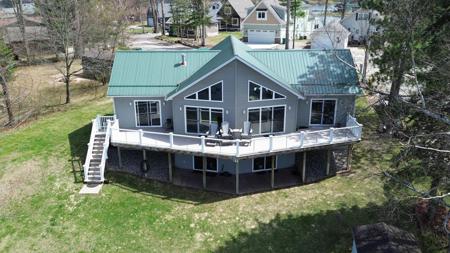 1903 Indianwood Trail