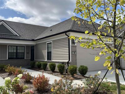 10457 E Pickerel Lake Drive