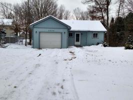 3232 APPLE TREE LANE