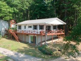 1001 LONG LAKE DRIVE