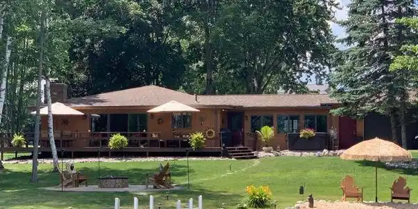 2110 MIDDLE HAVEN