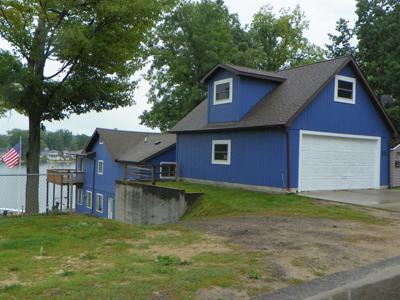 425 S LAKE