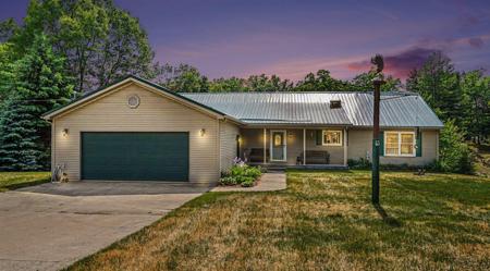 4181 Edgewater Drive