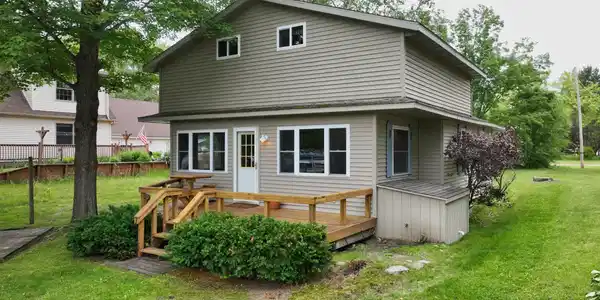 4344 Bay Road