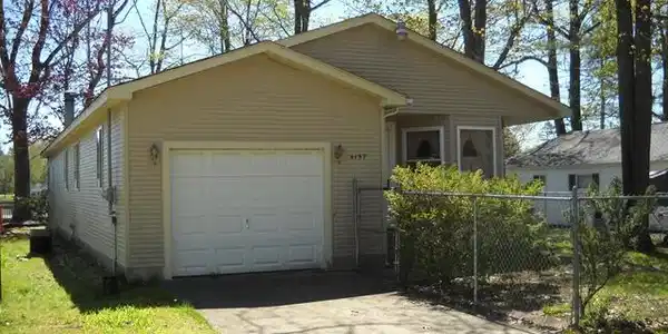 4157 BETTY LEE BOULEVARD