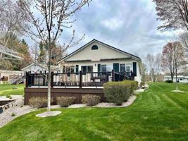 3805 Peninsular Dr