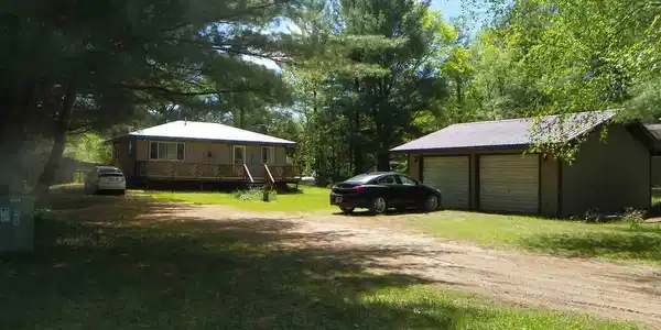 1064 THORINGTON DR