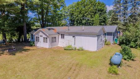 75 Lakeview Drive