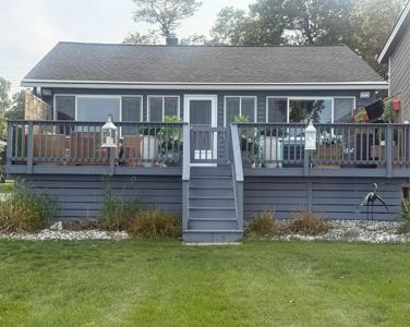 9 Bay Shore Drive