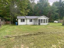 2898 Lakeshore