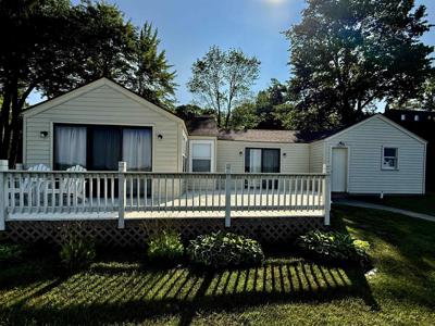 2925 Lakeshore Drive Road
