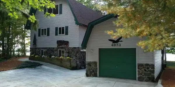 4973 DUNBAR COURT