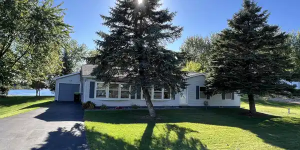 2117 HEATHER WAY