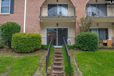 5516 Lakeshore Drive 311