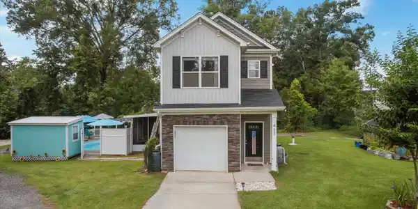 600 Newberry Drive