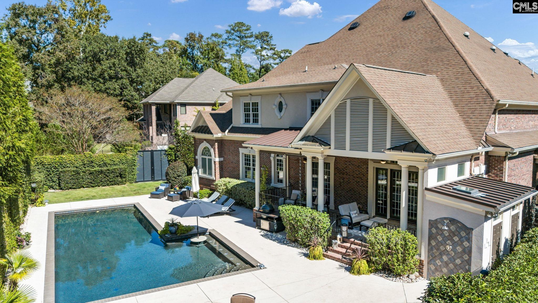 Image 1: Your backyard oasis at a glance!, Exterior Back