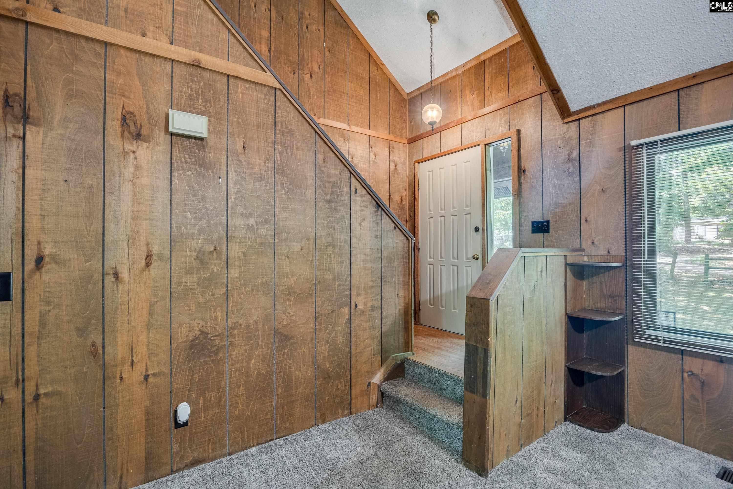 Image 2: Entry Way 2