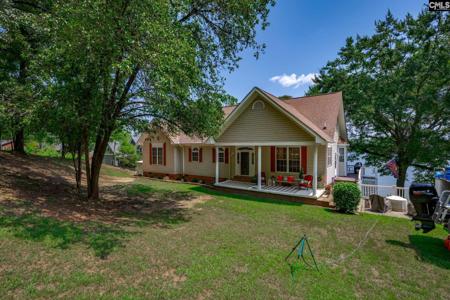 1646 Ginkgo Trail