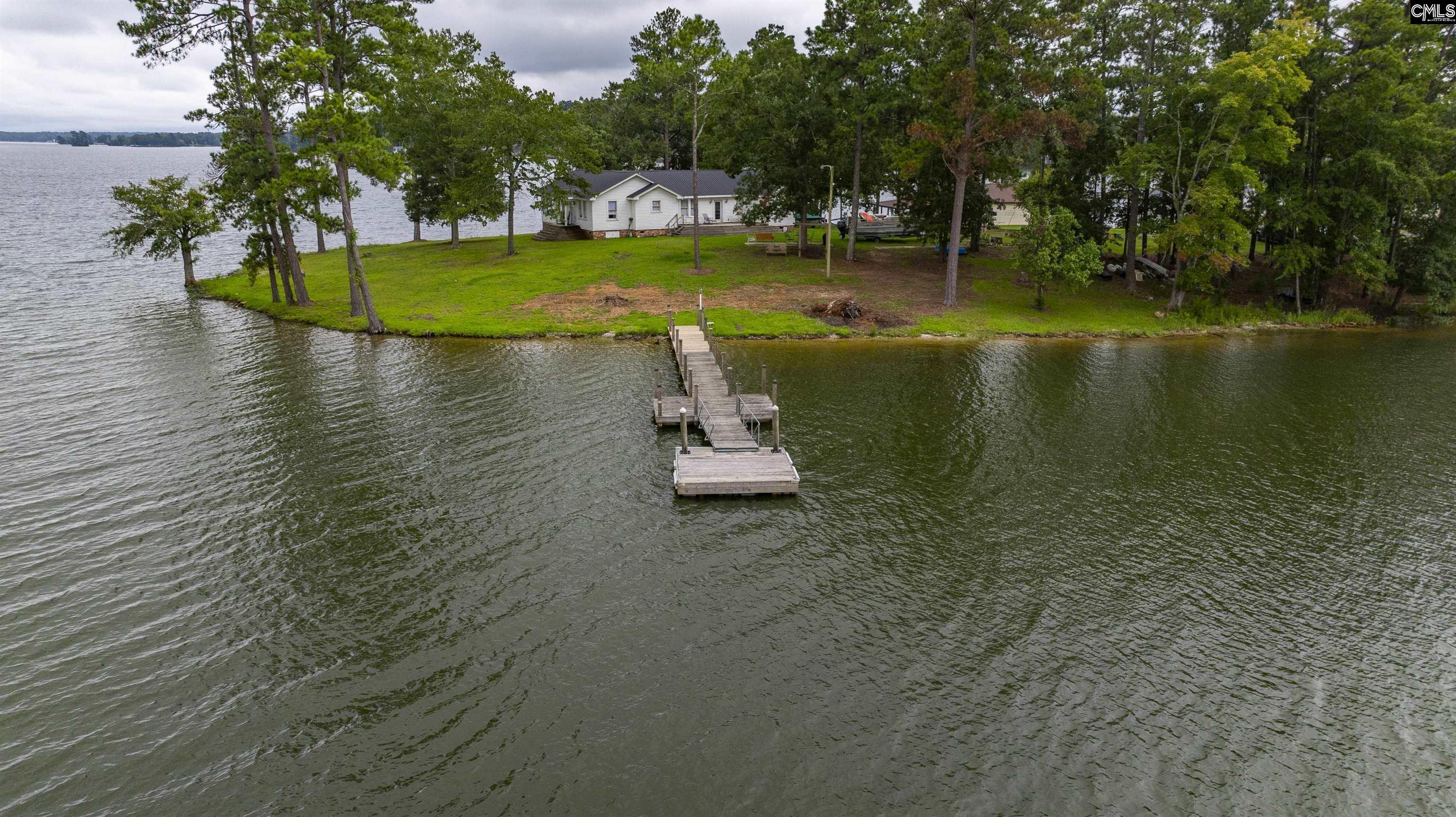 Image 2: Deep water private dock