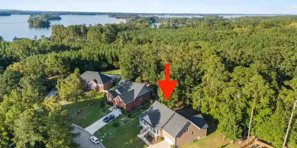 1324 Martins Camp Lane