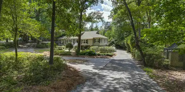 365 Yachting Road