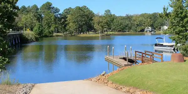 Clouds Creek Circle